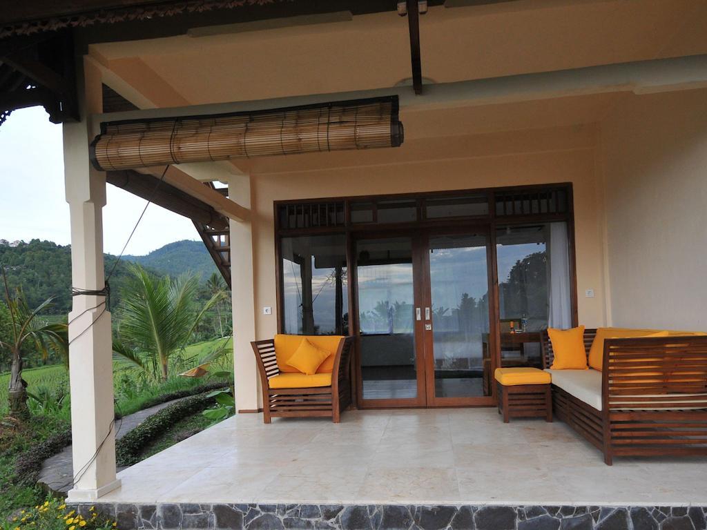 Lesong Hotel And Restaurant Munduk Rom bilde